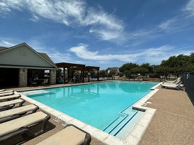204 Waterwood Dr — Photo 15