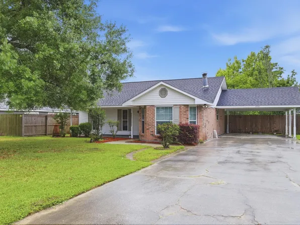 1009 Inverery Dr, Lake Charles, LA 70605