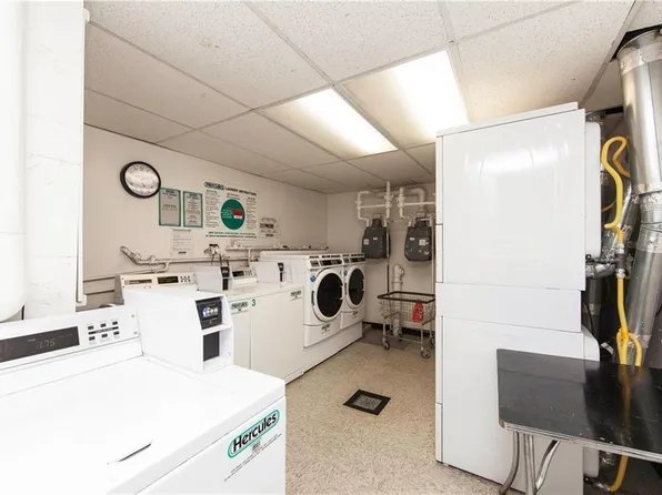 275 Webster Avenue image 20 of 20