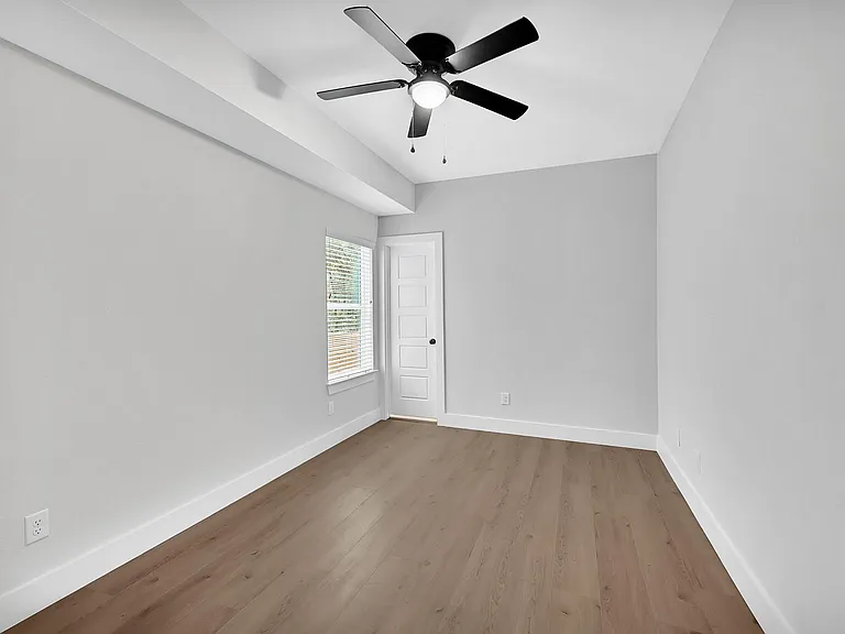 3312 Bacchus St #A — Photo 17