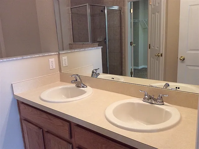 5357 Florence Harbor Dr — Photo 10