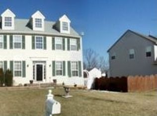 315 Pickwick Dr, Williamstown, NJ 08094