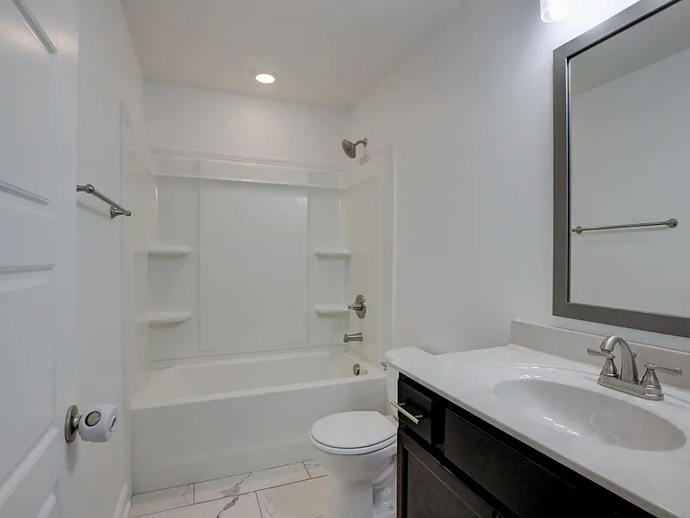 702 Ellie Nat Dr — Photo 10