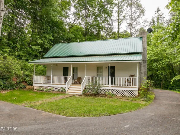 3370 Robeson Rd, Sevierville, TN 37862