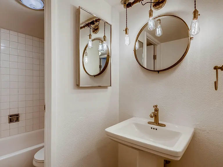 777 N Washington St #206 — Photo 23