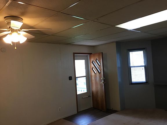 4th image of 248 W 21st St