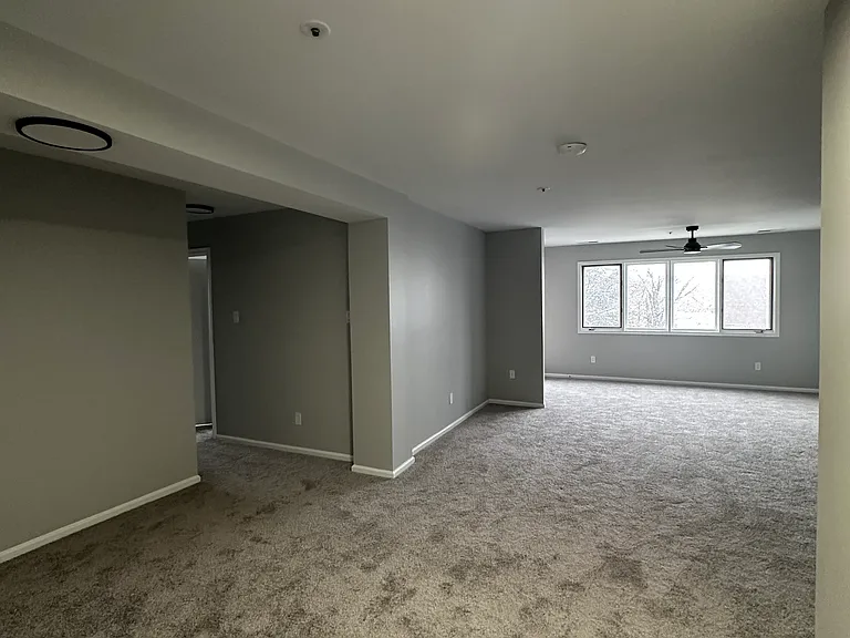 8 Russell Ave #307 — Photo 2