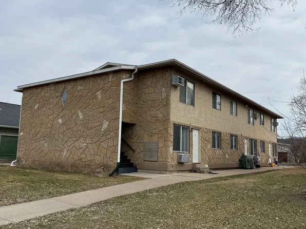 710 Harvey St APT 12, La Crosse, WI 54603
