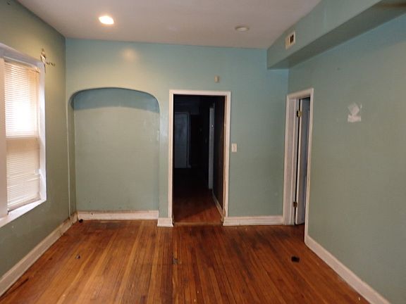 3rd image of 6836 S Bishop St