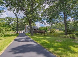 539 Mountain Top Ln, Allentown, PA 18103