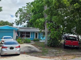 2027 44th St SW, Naples, FL 34116