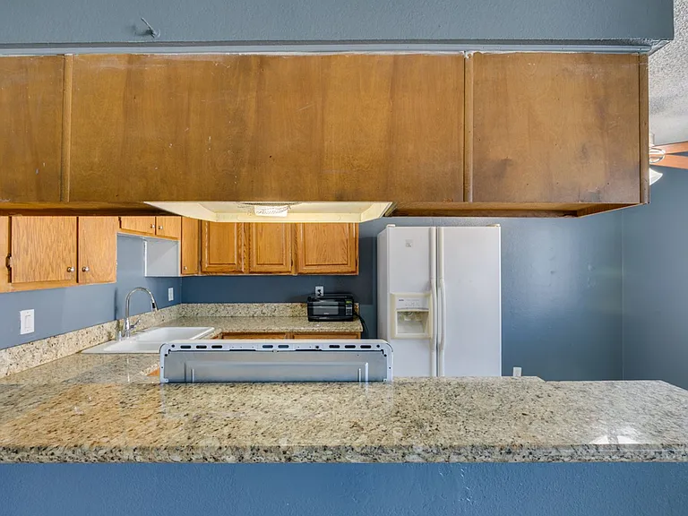 1641 N Lamont St #C — Photo 16