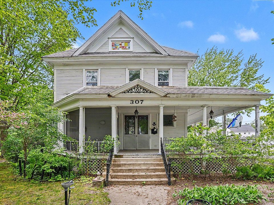 1st image of 307 Center St