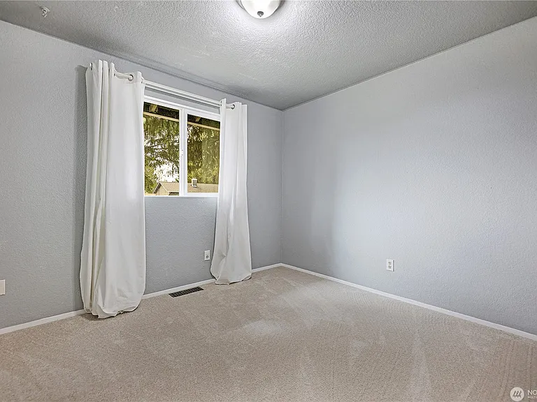 2733 174th St SE — Photo 12
