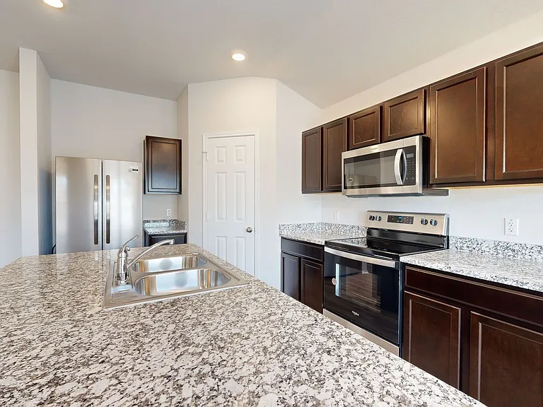 824 Chambray Dr — Photo 14