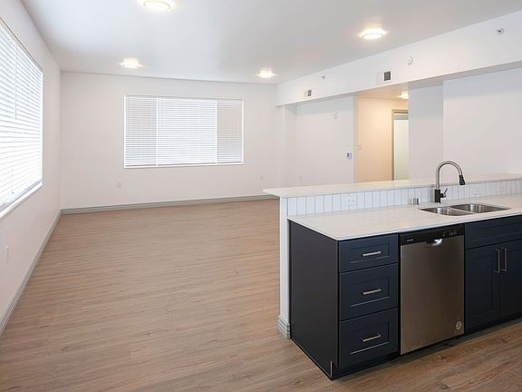 2nd image of 205 7th St NW #V110