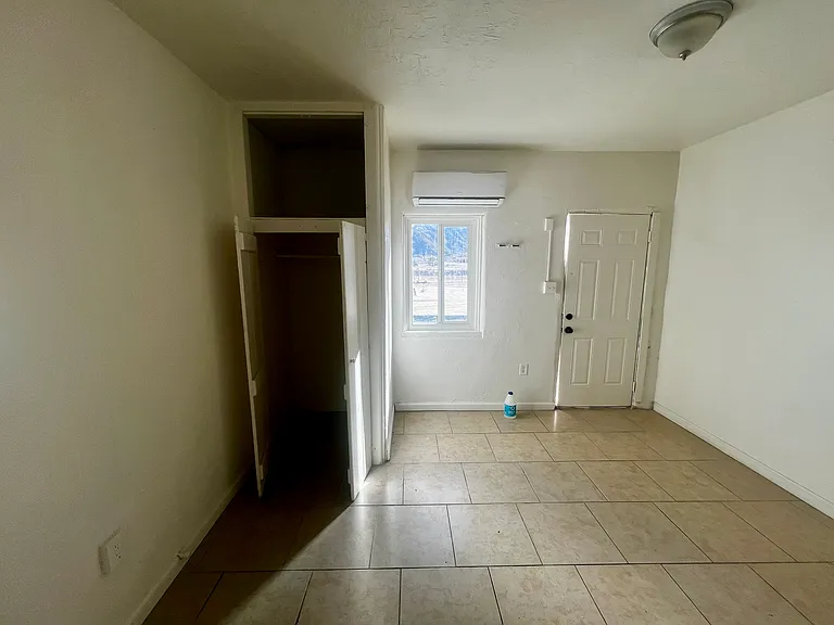 6413-6431 Mariposa Ave #6415 — Photo 11