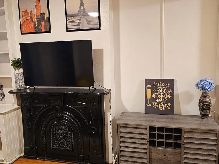 5 Elm St #2 — Photo 3