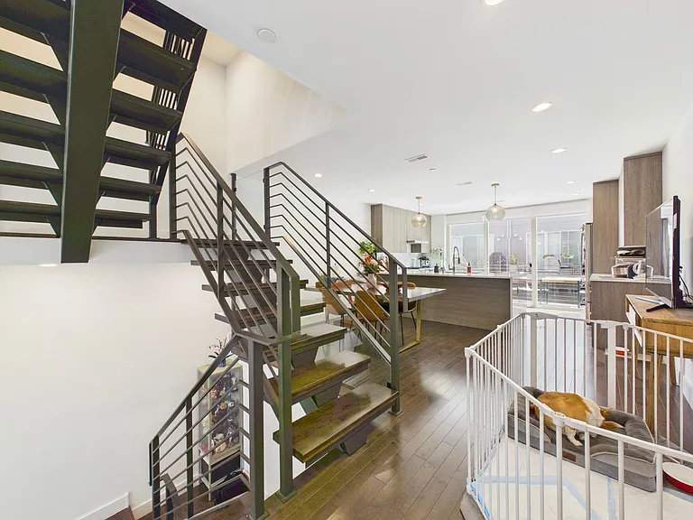 1335 S Garnet St — Photo 22