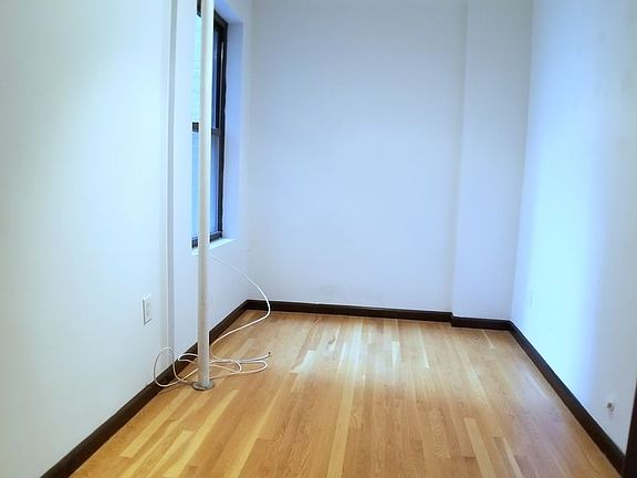 5th image of 320 Lincoln Pl #B1