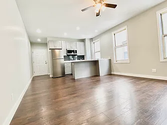 Rented by Papp Realty