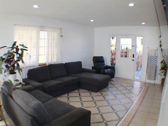 4th image of 12225 Burgess Ave