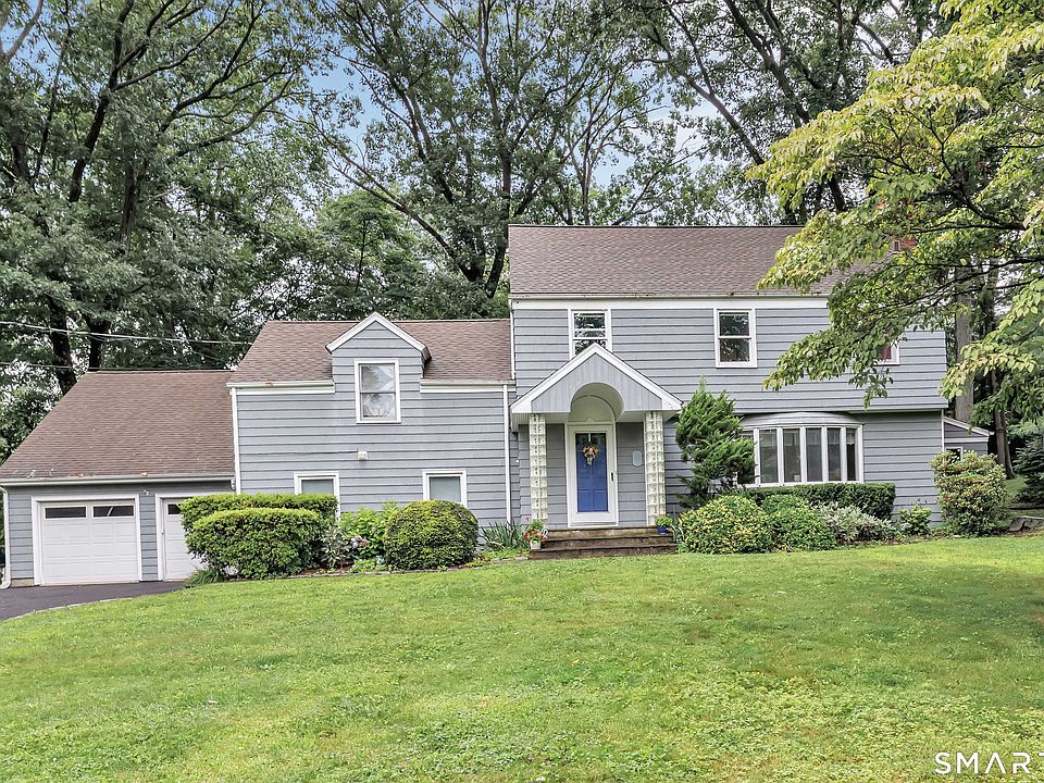 1st image of 205 Stoneleigh Square
