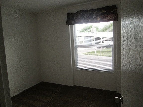 3rd image of 260 N Winter St