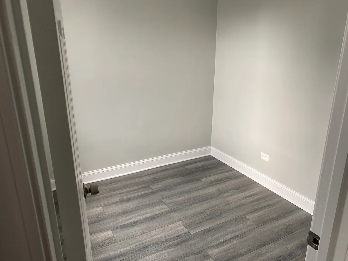 Building Photo - 9713 S Avenue L #2