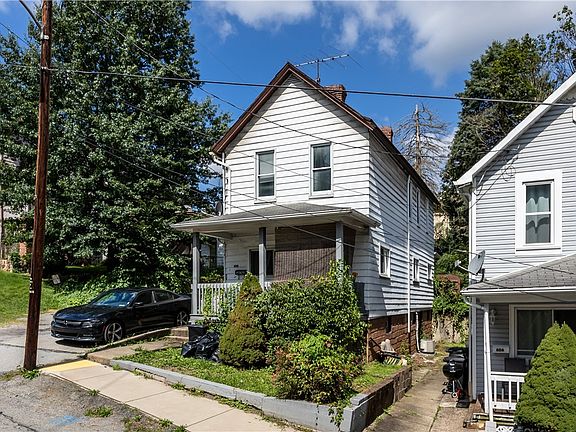 2nd image of 608 8th St