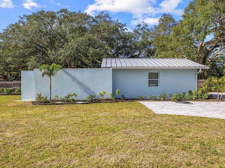 905 N Tropical Trl #1-ID1044405P — Photo 21
