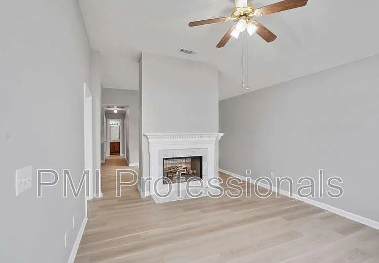 604 Hugh Duffy Cv — Photo 4