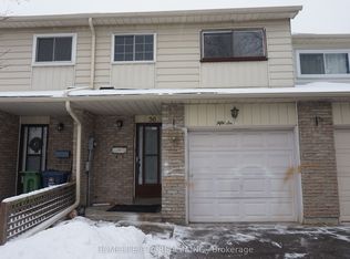 301 Washburn Way #56, Toronto, ON M1B 1K4