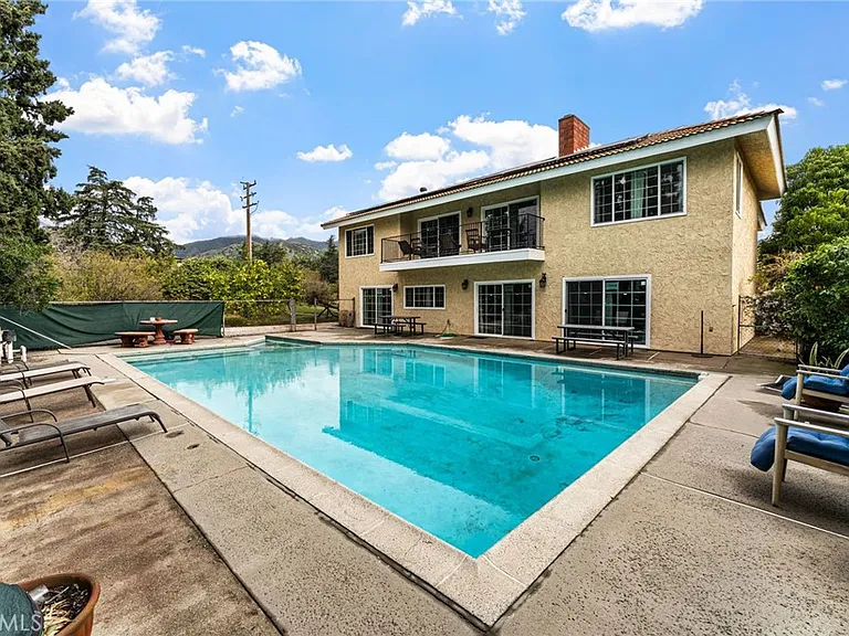 1236 E Sierra Madre Ave — Photo 40