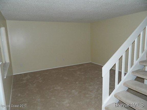 5th image of 8774 Oleander Ct