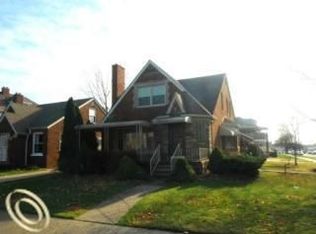 10345 S Morrow Cir, Dearborn, MI 48126
