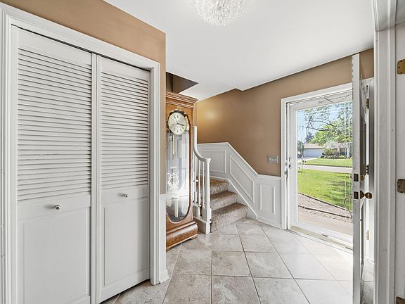 5th image of 4312 Appletree Ln
