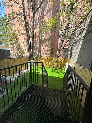 Rented by Budget Real Estate NYC Inc | media 9