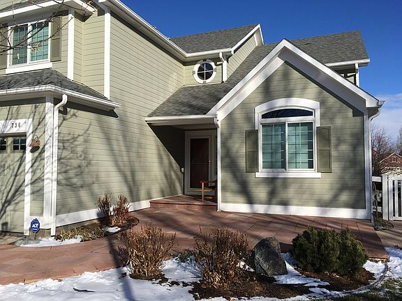 Front Entrance and Patio