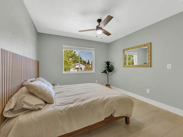 8024 Caymus Dr — Photo 15