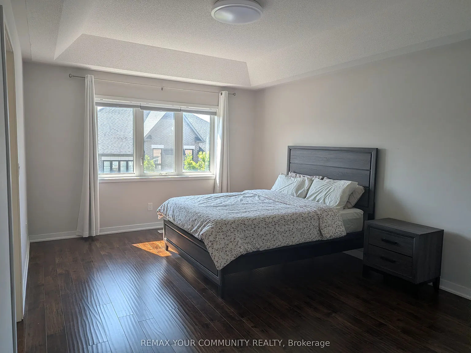 4 bed, $3,850 — Photo 4