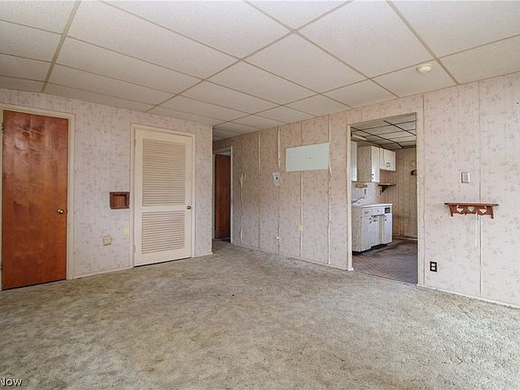 3rd image of 17638 Laurel Ave