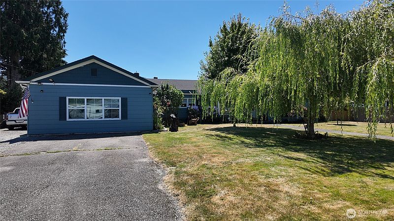 3rd image of 903 Jameson Street