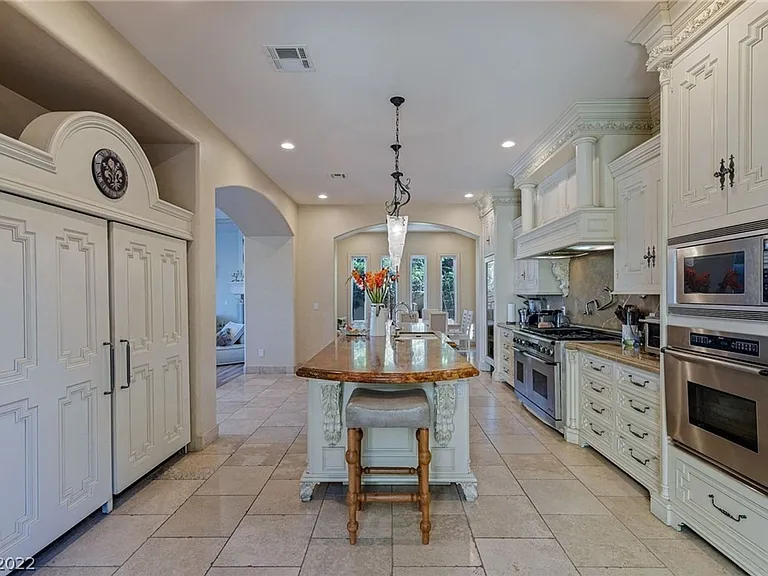 9720 Verlaine Ct — Photo 20