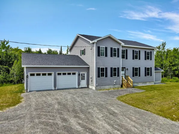 56 Angel Circle, Sidney, ME 04330