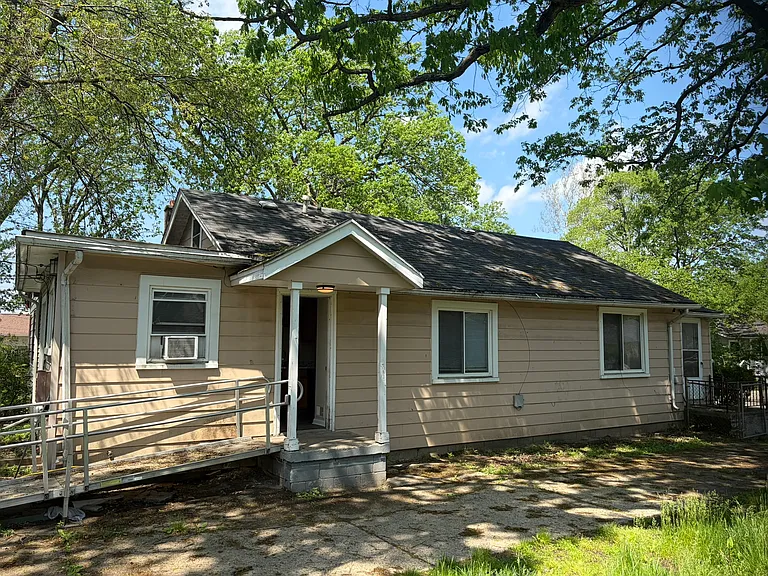 1620 Channing St — Photo 29