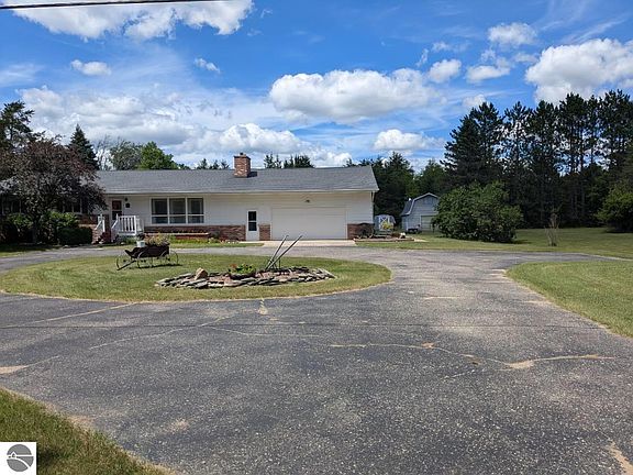 2nd image of 2353 Mills Rd