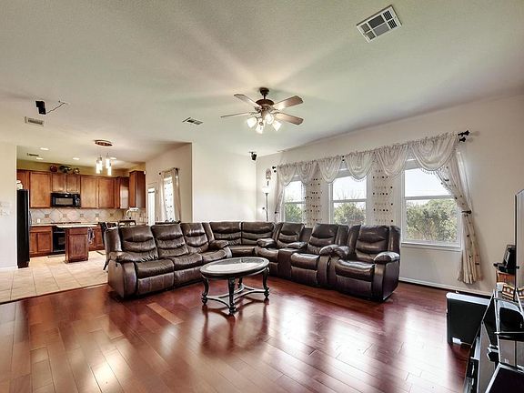3rd image of 9521 Bromsgrove Dr