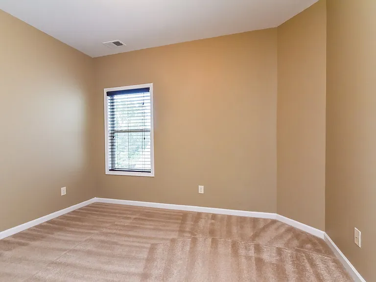 1694 Maplecliff Way — Photo 14