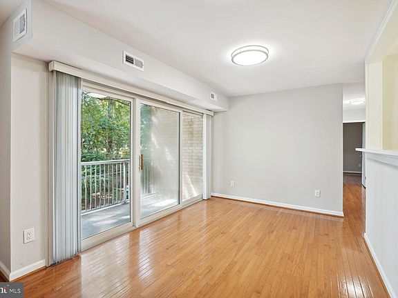 4th image of 8004 Chanute Pl APT 12